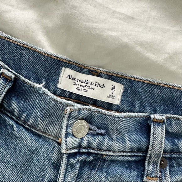 EUC Abercrombie High Rise Cutoff 90s Short - Medium Distressed Denim Wash - Picture 3 of 4